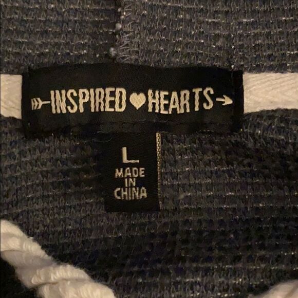 Inspired Hearts Sweater large - Picture 6 of 8